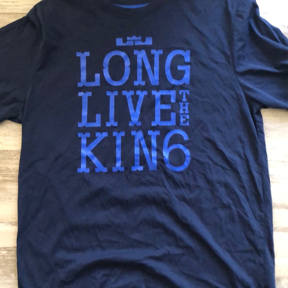Men’s Nike DRI fit Lebron James shirt!